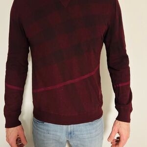Burberry V-Neck Sweater in Deep Burgundy
